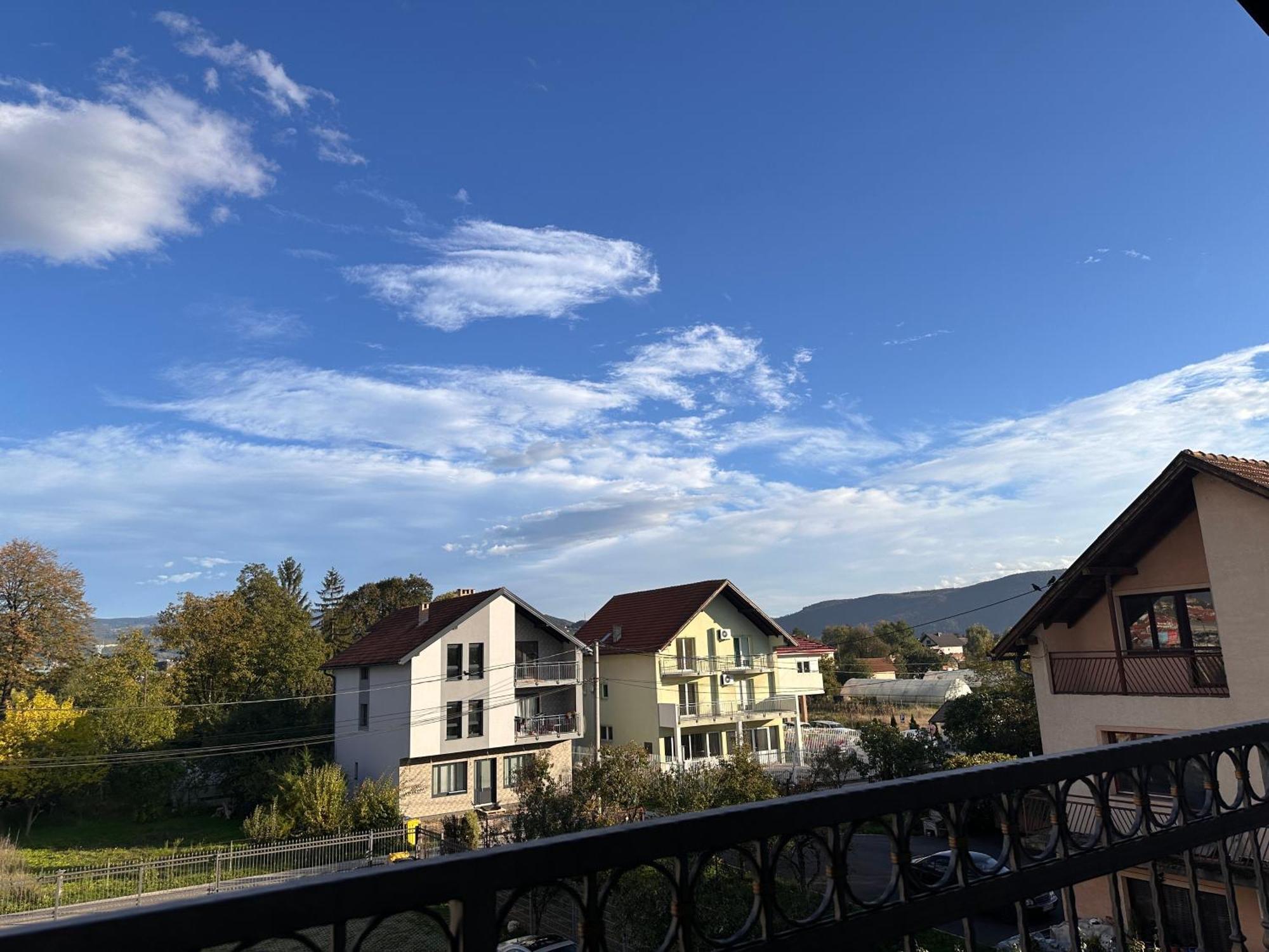 Rooms Near The Airport Sarajevo Exterior photo