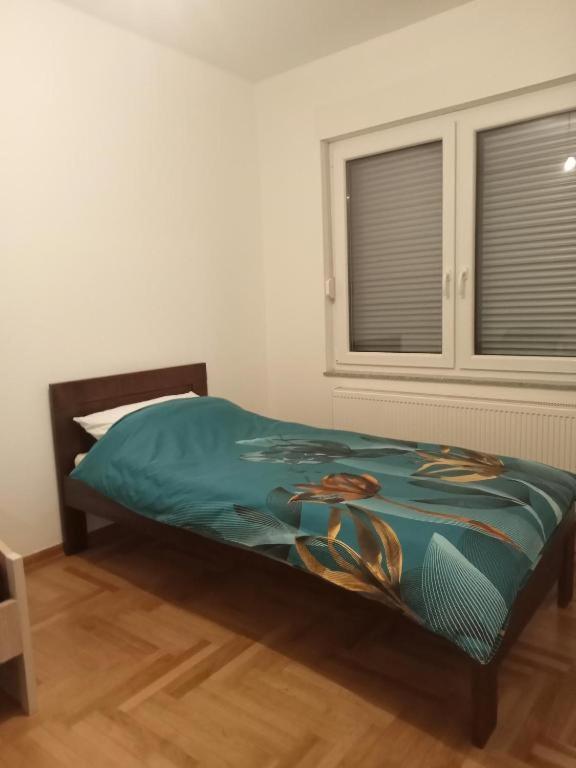 Rooms Near The Airport Sarajevo Exterior photo